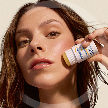 Conoce Sébium Kerato+ Body: Spray 3 en 1 para acné